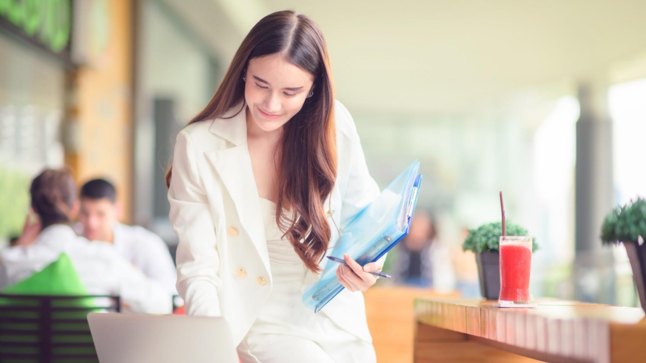 Vue d'ensemble de notre bureau moderne à Nice